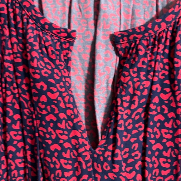 Vineyard Vines Falling for Leopard Long Sleeve Blouse - Picture 8 of 8